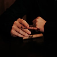 FÜM Review 