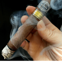 Famous Smoke Shop Review 