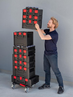 Ab In Die Box