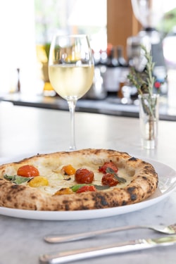 Bocado Pizza