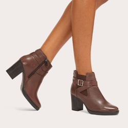 Carvela
