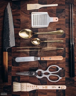 Chubo Knives