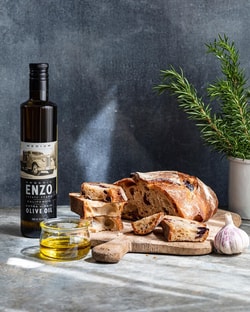 ENZO'S TABLE