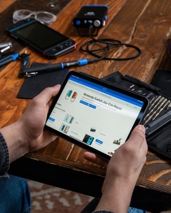 iFixit