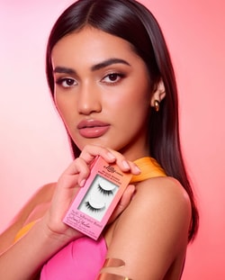 Lilly Lashes