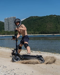 OUTSTORM Scooters