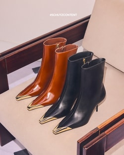 SCHUTZ