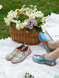 UIN FOOTWEAR