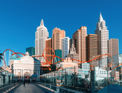 VEGAS.com