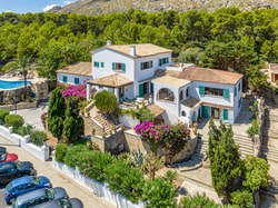 Villa Select