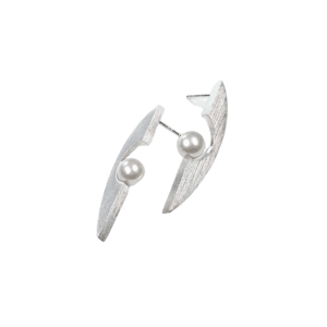 TROVE & TONE Eclipse Pearl Earrings