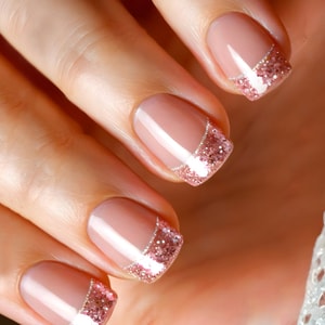 Glamorous Dreamy Short Square Soft Pink Glitter Tip Press On Nail Set