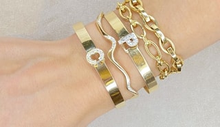 AMANDA PEARL - Sustainable Pearl Jewelry from NYC