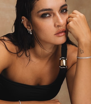Aaria London - Distinctive Layered Jewelry Styles