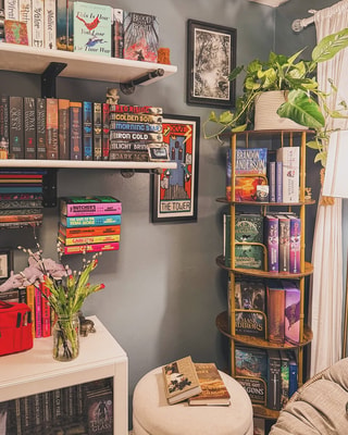 Flycity - Modern Rotating Bookshelves and Mobility