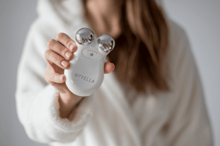 Myvella Beauty - At-Home Facial Lifting Device