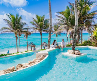 Oasis Hotels - Canc&uacute;n Resort Stays