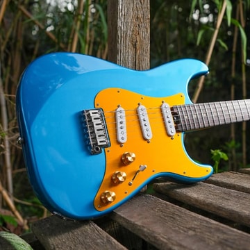 EART Guitar