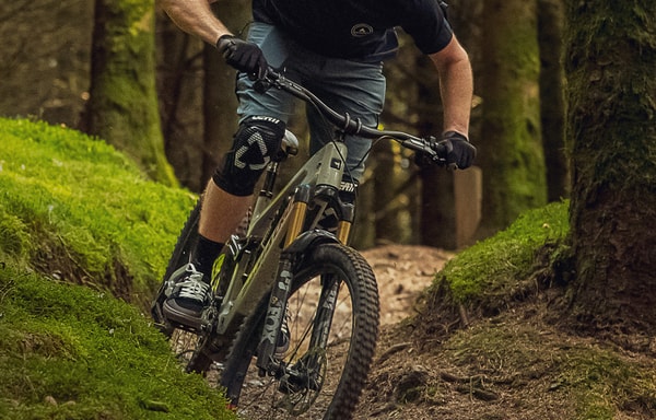 Altura Cycling Banner