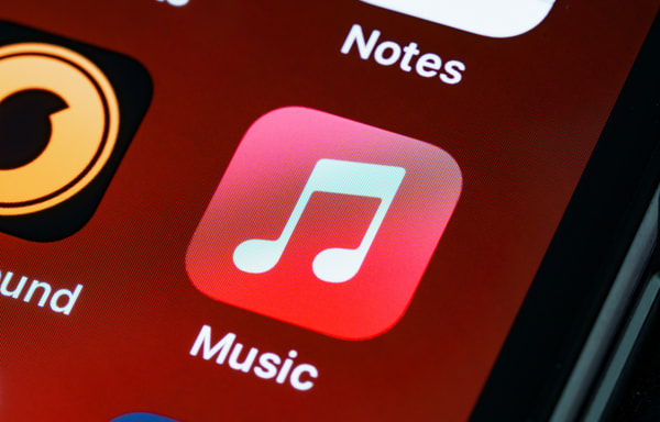 &lrm;Apple Music Banner