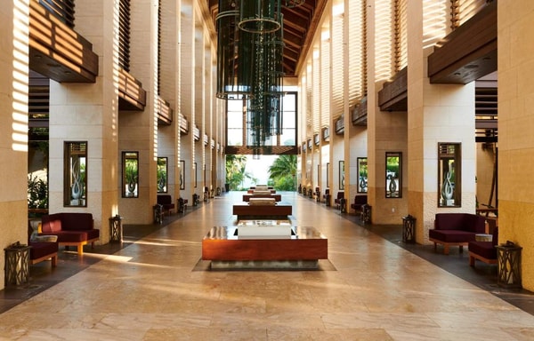 Atlantis Paradise Island Banner