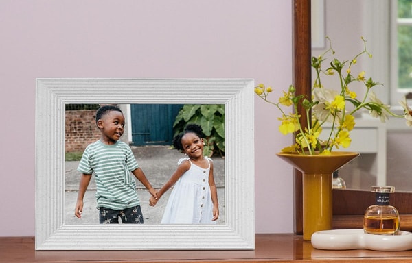 Aura Frames Banner