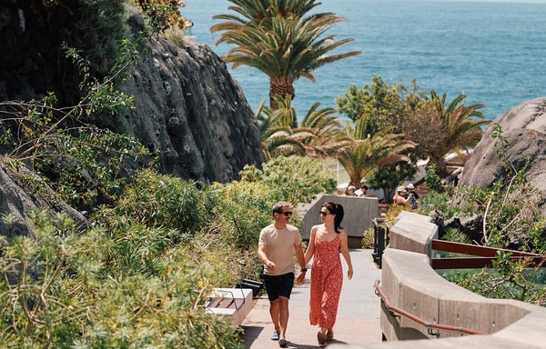 Barcel&oacute; Hotels & Resorts Banner