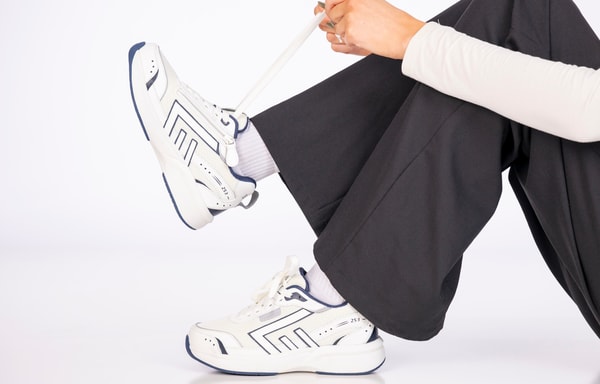 BILLY Footwear Banner