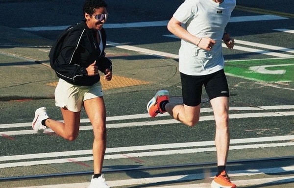 Brooks Running Banner