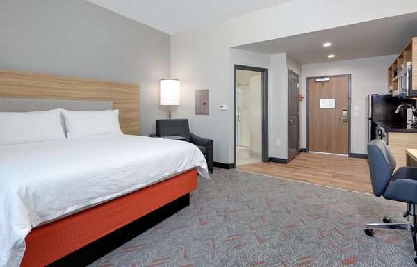 Candlewood Suites Banner