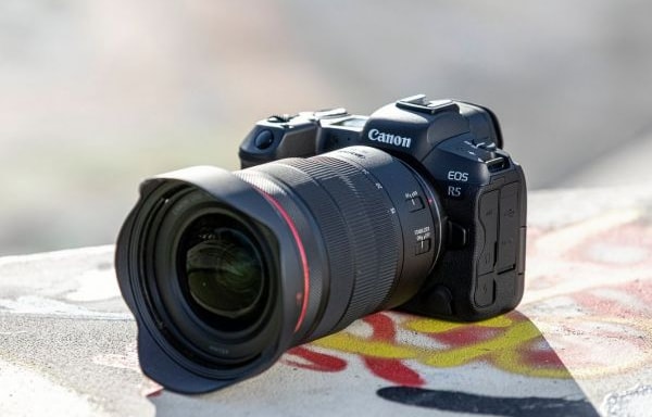 Canon Banner