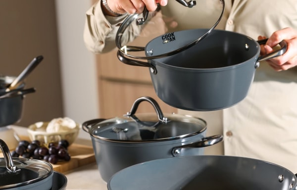 Cook & Pan Banner
