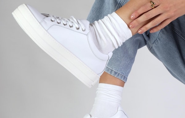 Daniel Footwear Banner