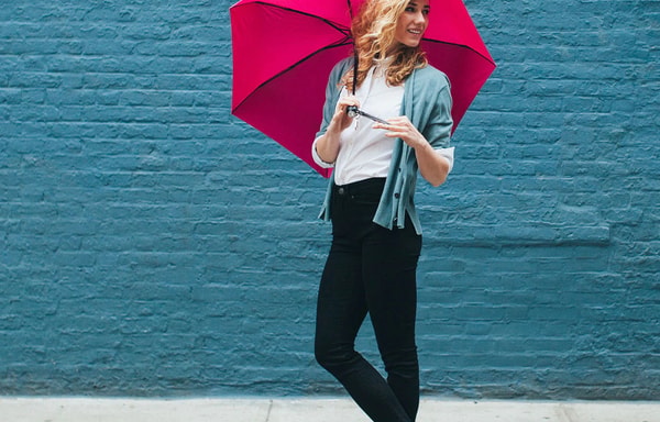 Davek Umbrellas Banner
