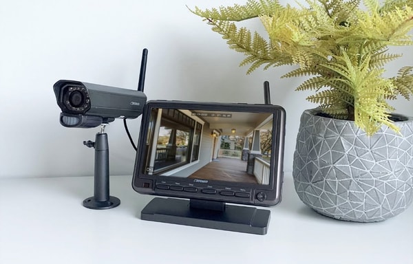 Defender Cameras Banner