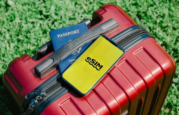 eSim Cards Banner