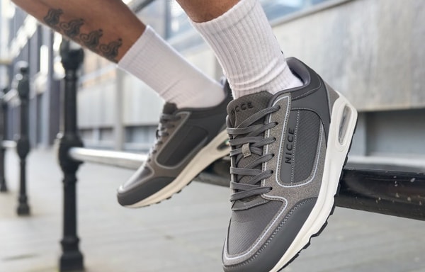 Express Trainers Banner