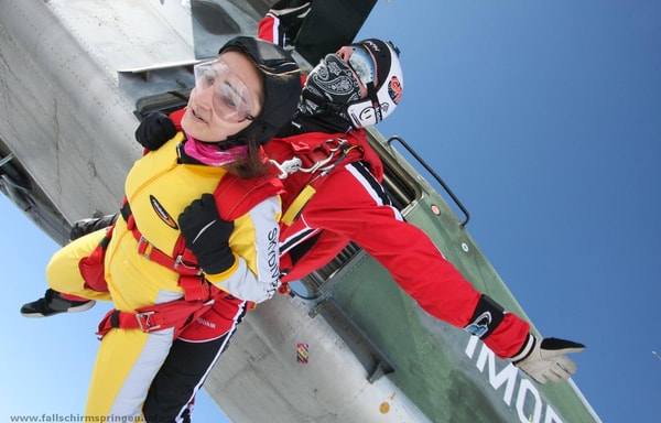 Fallschirmspringen Banner