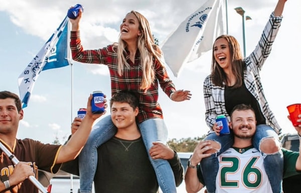 Flagpole To-Go Banner
