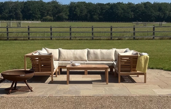Garden Benches Banner