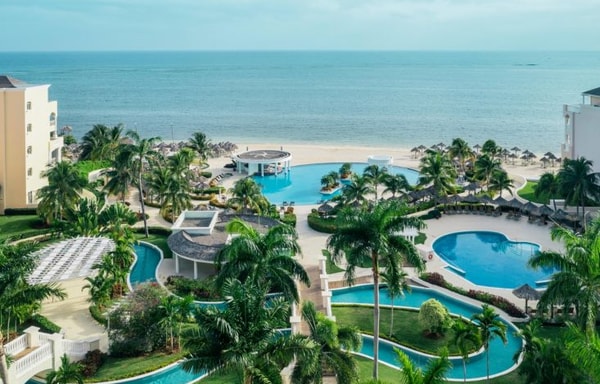 Iberostar Banner