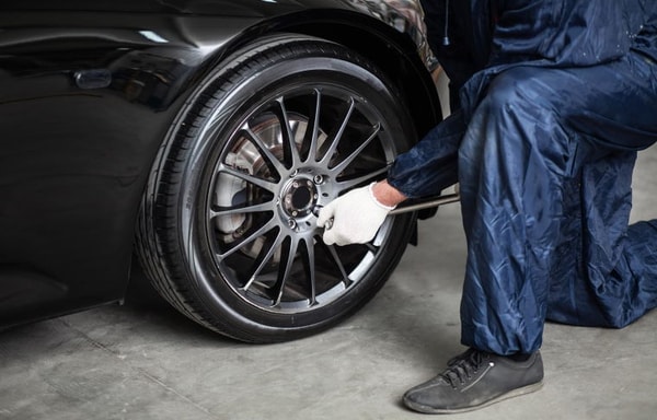 Kwik Fit Banner