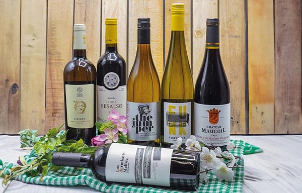 KWM Wine Banner