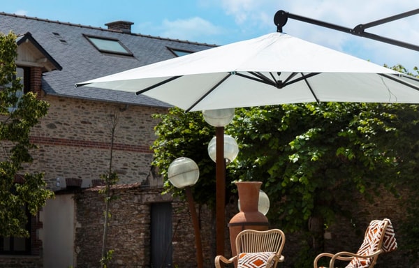 La Maison du Parasol Banner