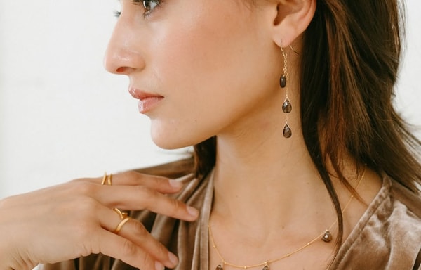 Laura Elizabeth jewelry Banner