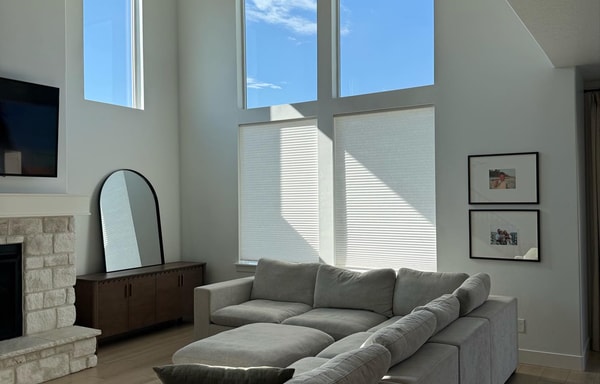 LuxDrape Banner