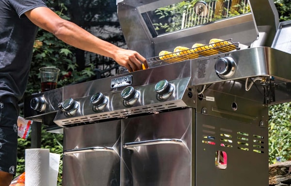 Monument Grills Banner