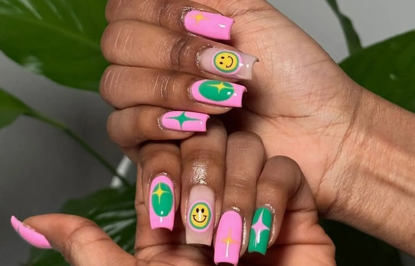 Naio Nails Banner