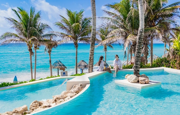 Oasis Hotels Banner