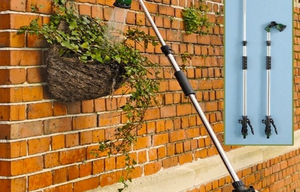 OUTIROR Banner